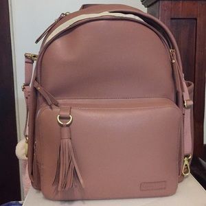 Skip hop diaper bag pack like new for sale!